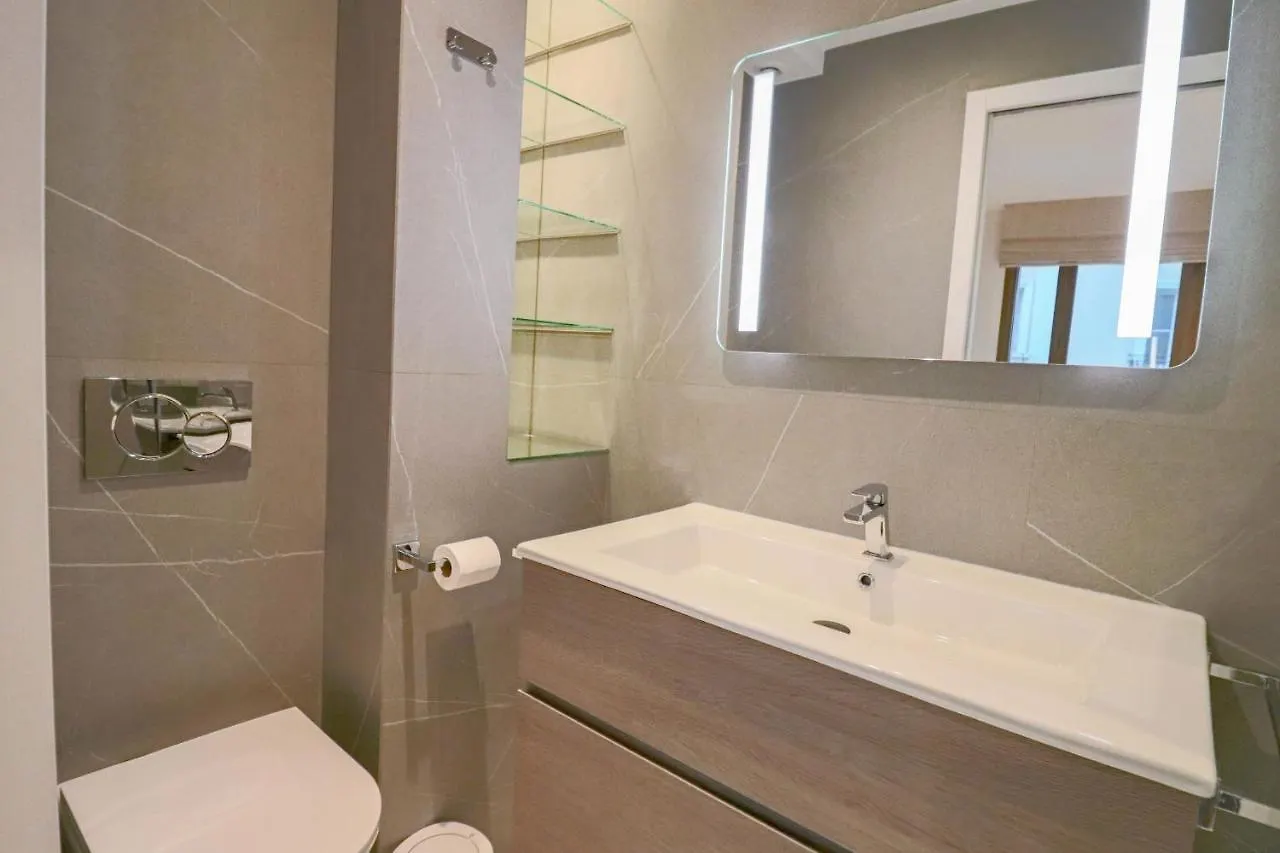 Gray Renovated Luxurious Apartment Located In Cannes 0*,